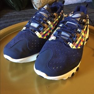 NIKE SNEAKERS, BRAND NEW